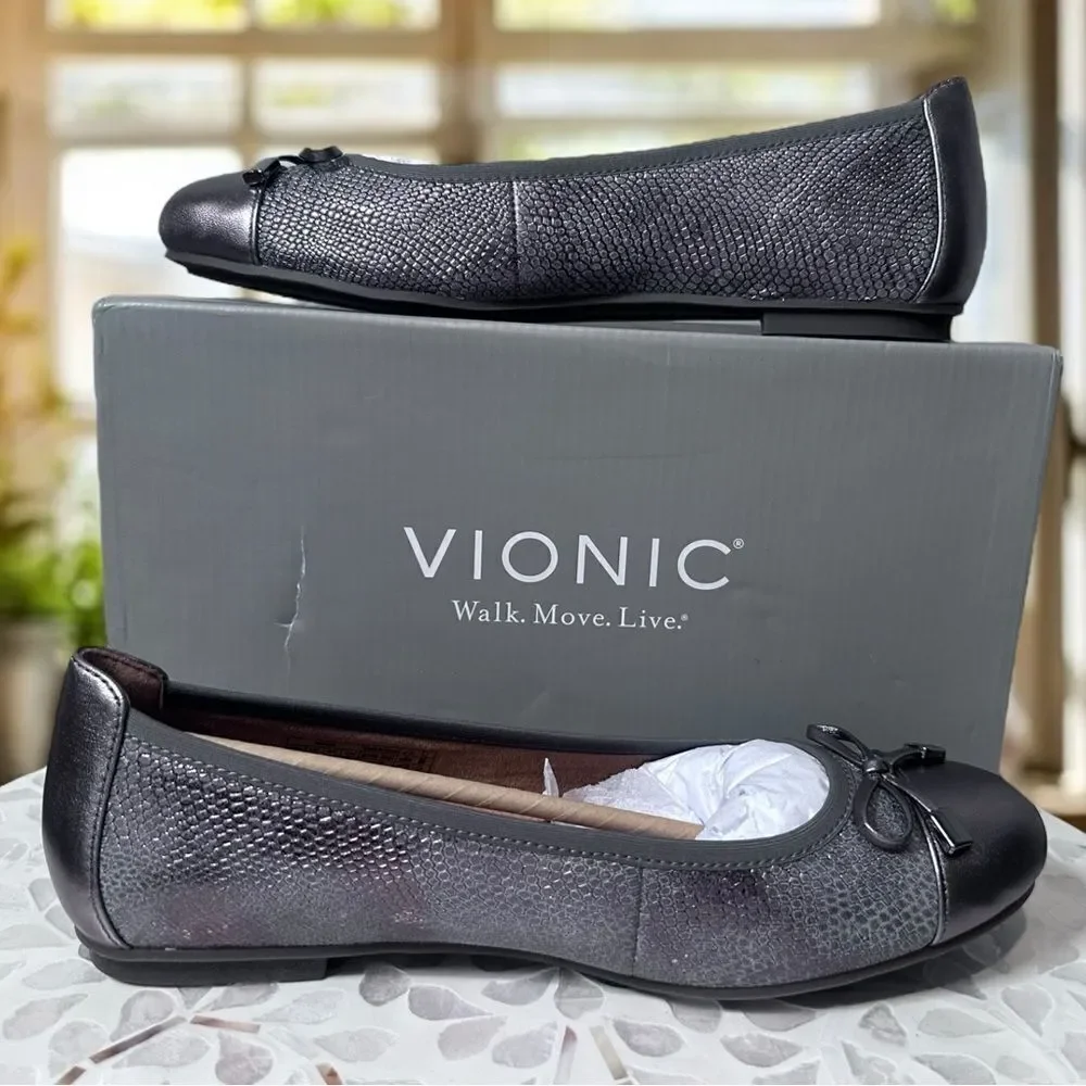 Vionic Women's Minna Ballet Flat Pewter
